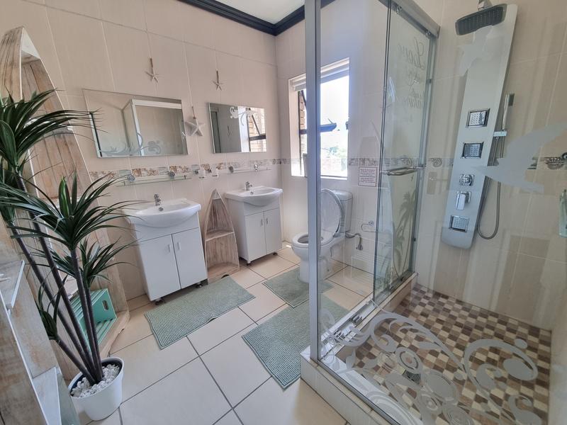 12 Bedroom Property for Sale in Klein Brak Western Cape